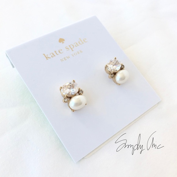 LAST 1 ⭐️ Kate ♠️ 14k Gold plated pearl earrings - Picture 3 of 5